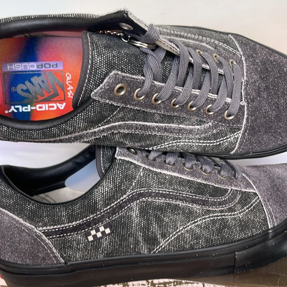 Vans Men’s Skate Old Skool
Quasi Asphalt
VN0A5FCB107
Sneakers - Picture 15 of 16